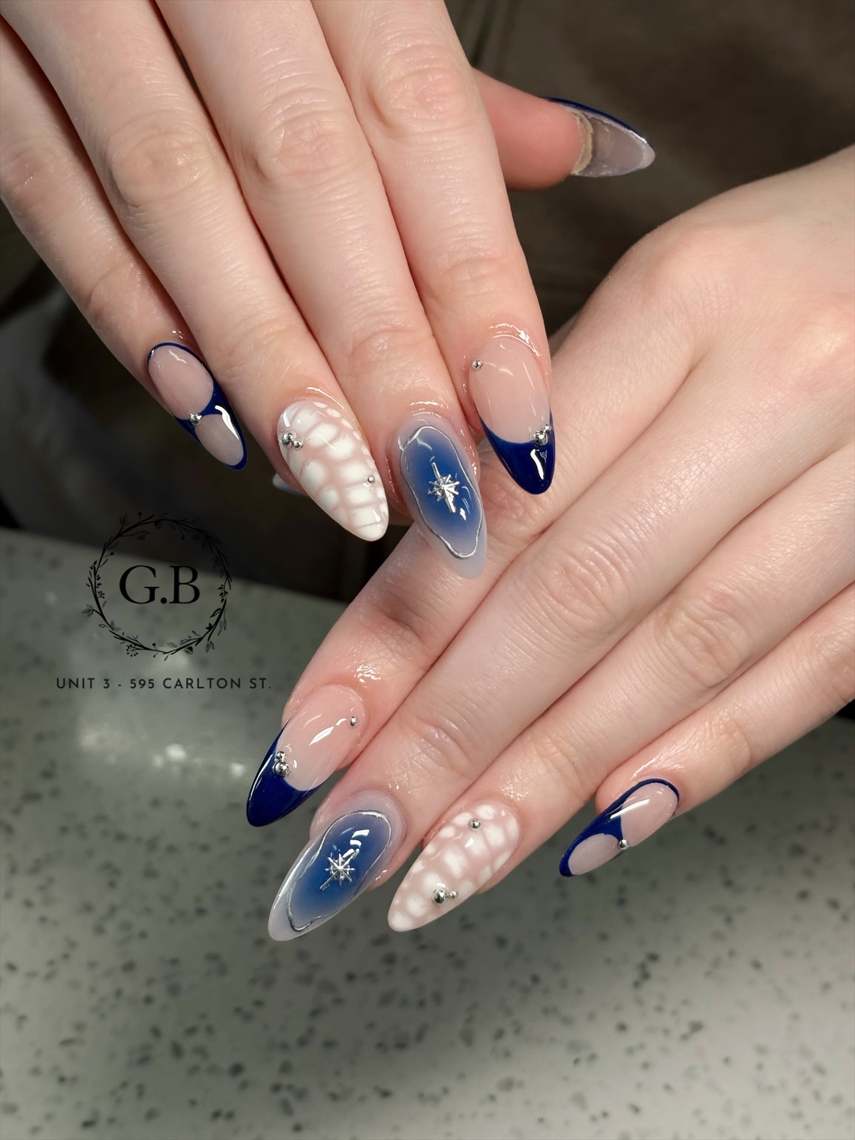 Acrylic and gel nail enhancement set